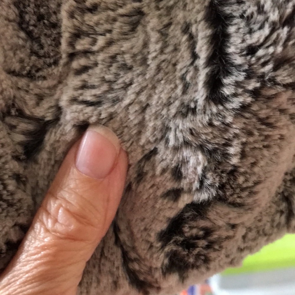 Coat - Picture 9 of 11
